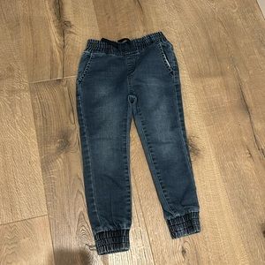 Boys Joe’s Jeans sz 5